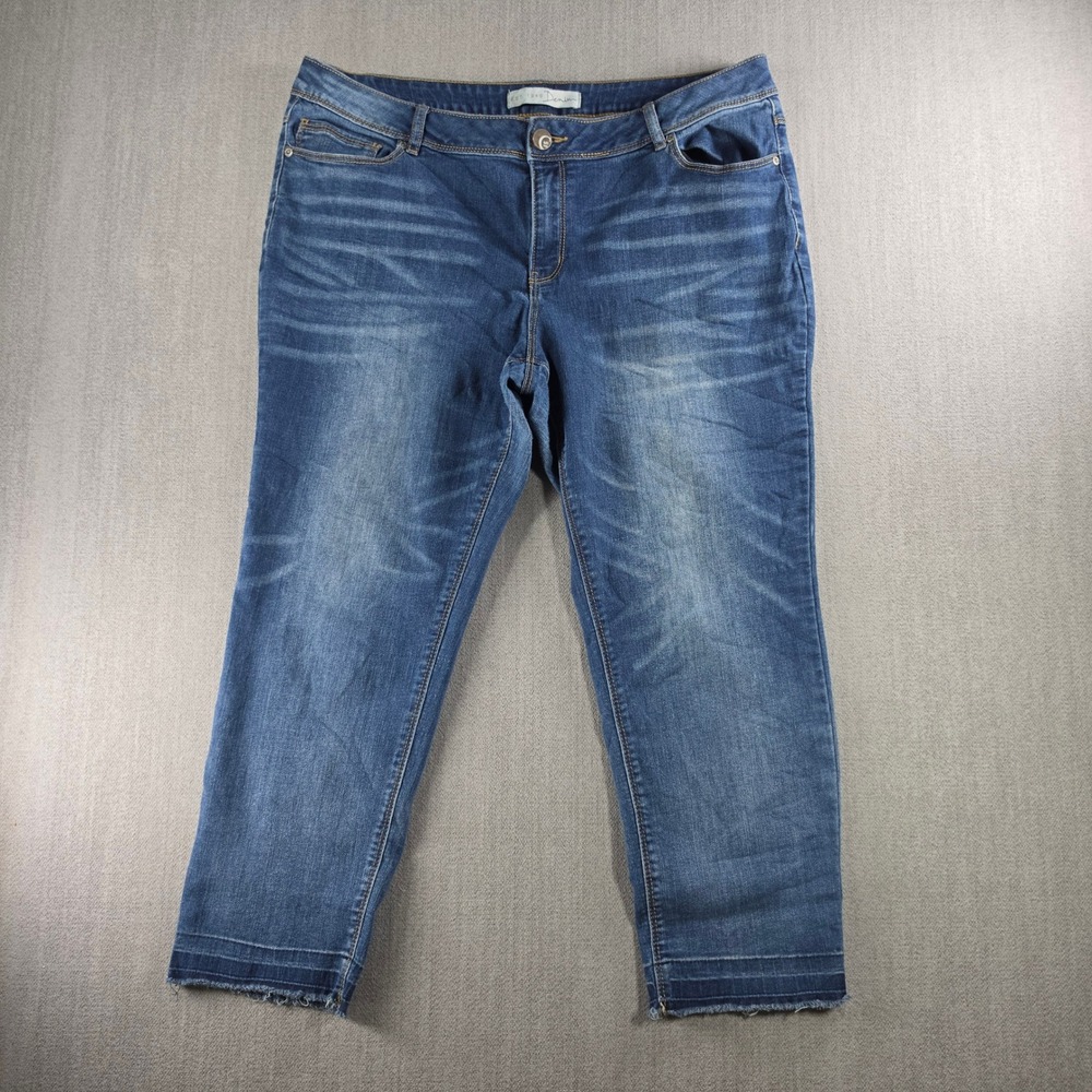 EST 1946 Denim Jeans Women 16P Blue Whiskered Raw Hem Straight Leg Petite